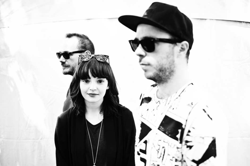 left to right: iain cook, lauren mayberry, and martin doherty.